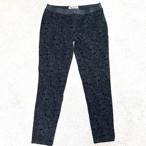 Democracy Pull On Skinny Pants B372ZM8E Ankle Flocked Textured Black - Size 6